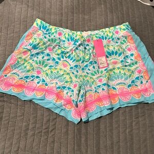 Lilly Pulitzer 
Katia Short
Caribbean citrus size large